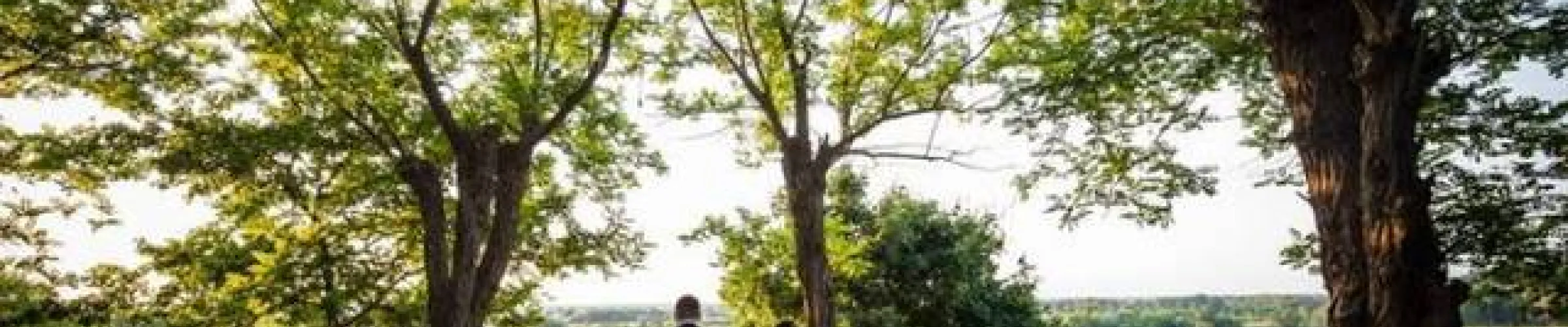 sposi in mezzo alla natura